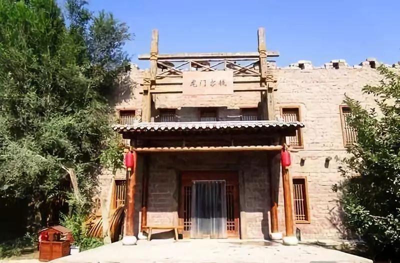 逃出上锁的现代房间3